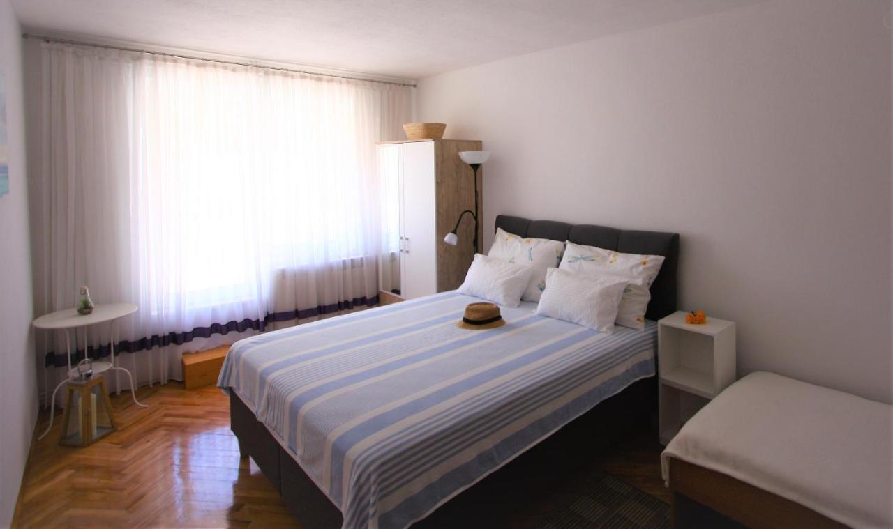 Rooms & Apartments Dolac ฮวาร์ ภายนอก รูปภาพ