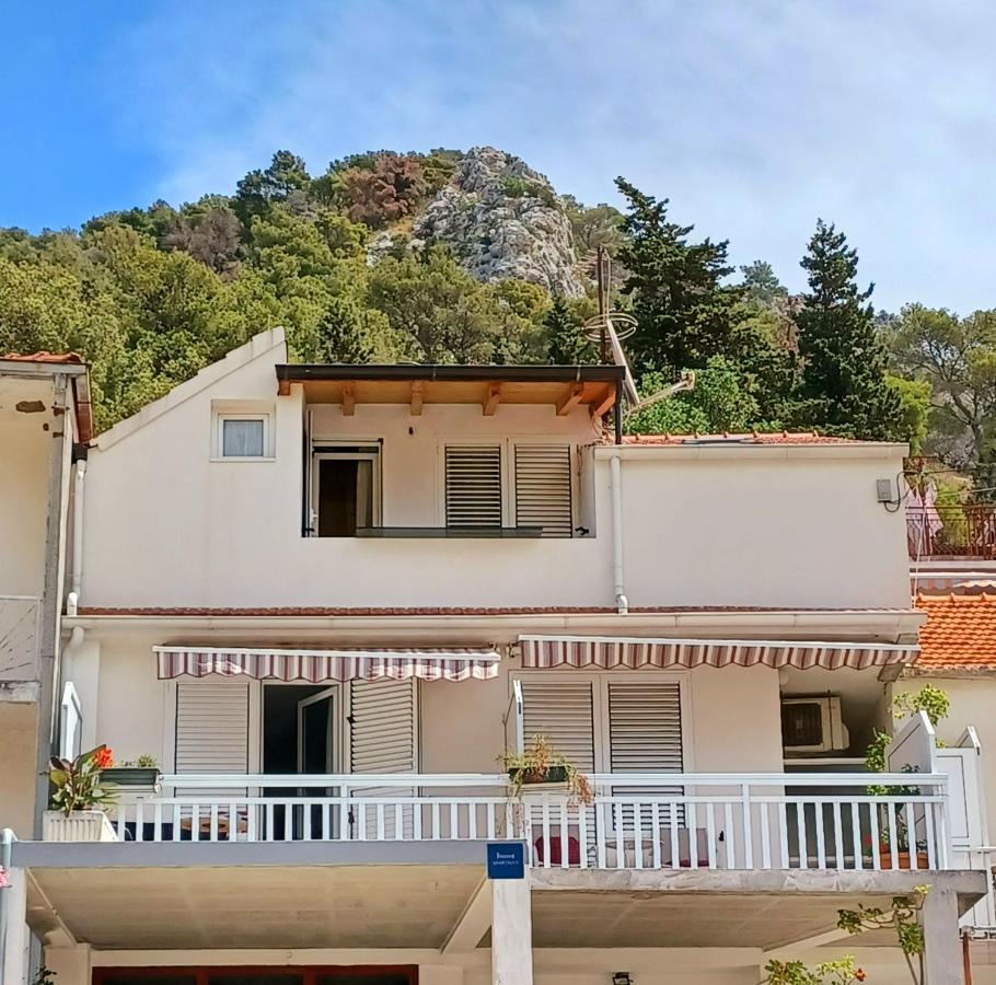 Rooms & Apartments Dolac ฮวาร์ ภายนอก รูปภาพ